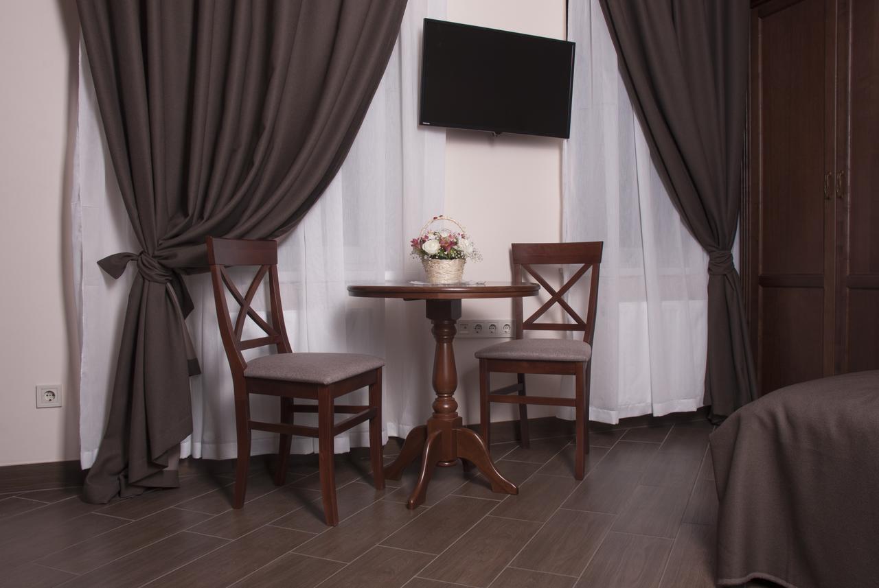 Ekaterinoslav Hotel Dnipro Ngoại thất bức ảnh