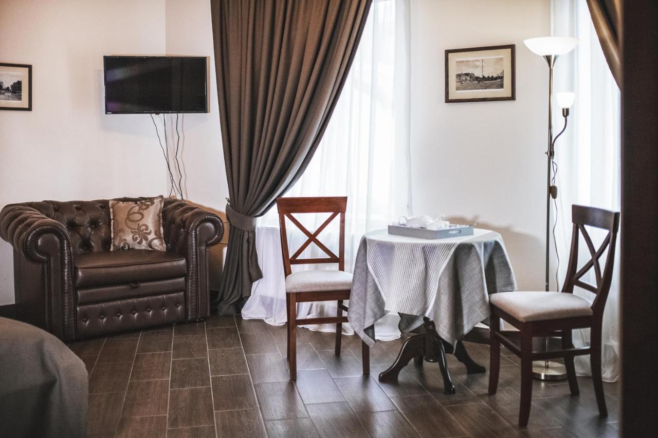 Ekaterinoslav Hotel Dnipro Ngoại thất bức ảnh